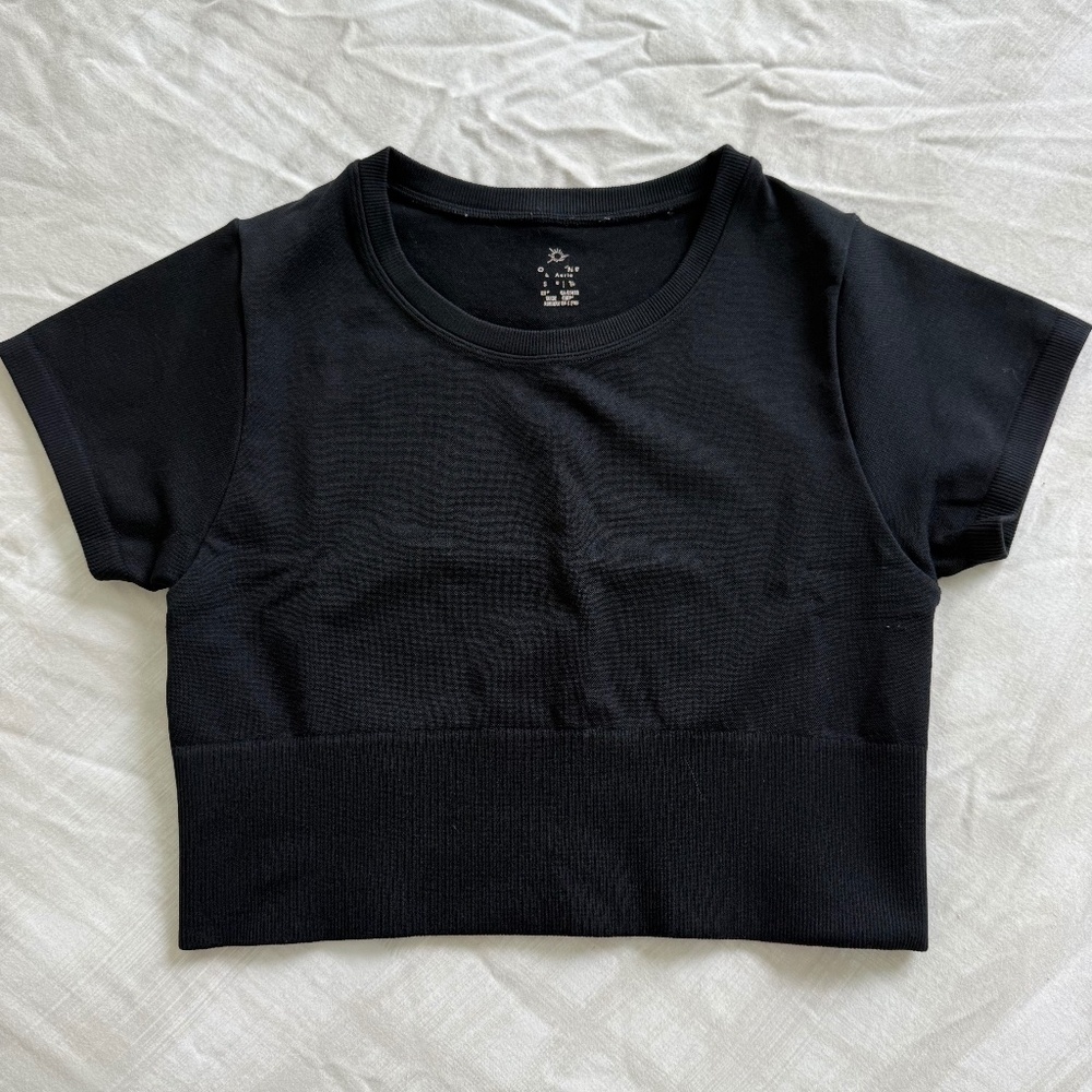 Aerie Black Sidewalk Seamless Cropped Tshirt